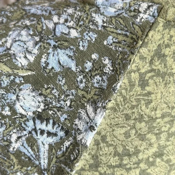 Lucky Brand Women’s Green Floral Short Sleeve Top Size Medium - Picture 8 of 13
